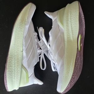 Womens Adidas Ultraboost 5X New W/ Tag NO BOX, US 11
